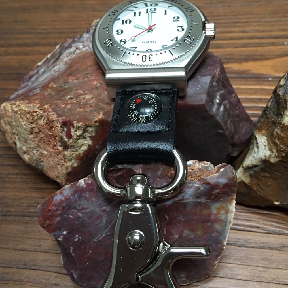 Vintage CROTON Quartz Clip Watch